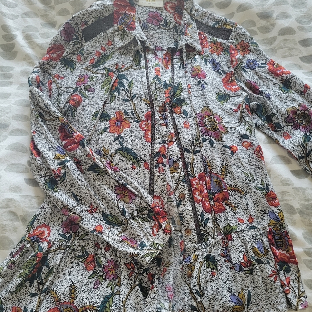Maeve by Anthropologie blouse, size 4
